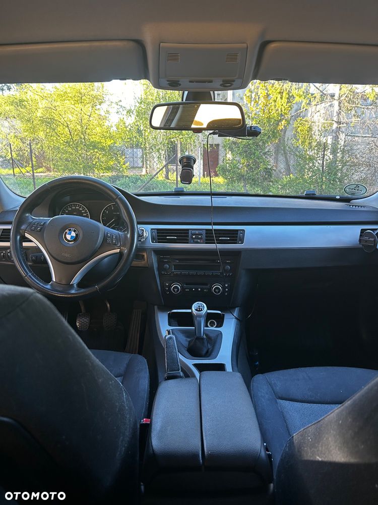 BMW Seria 3 - 18