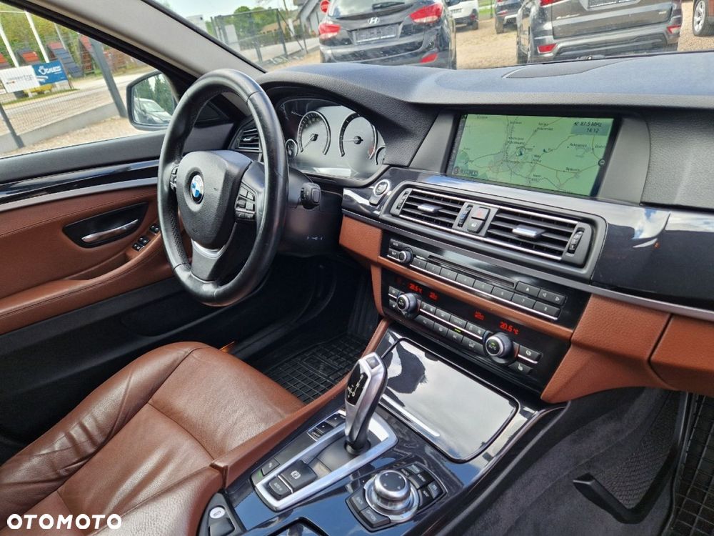 BMW Seria 5 520d Luxury Line - 28