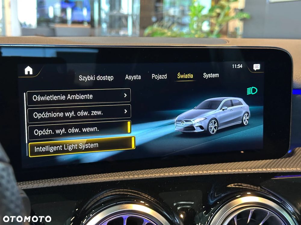 Mercedes-Benz Klasa A 200 AMG Line 7G-DCT - 23
