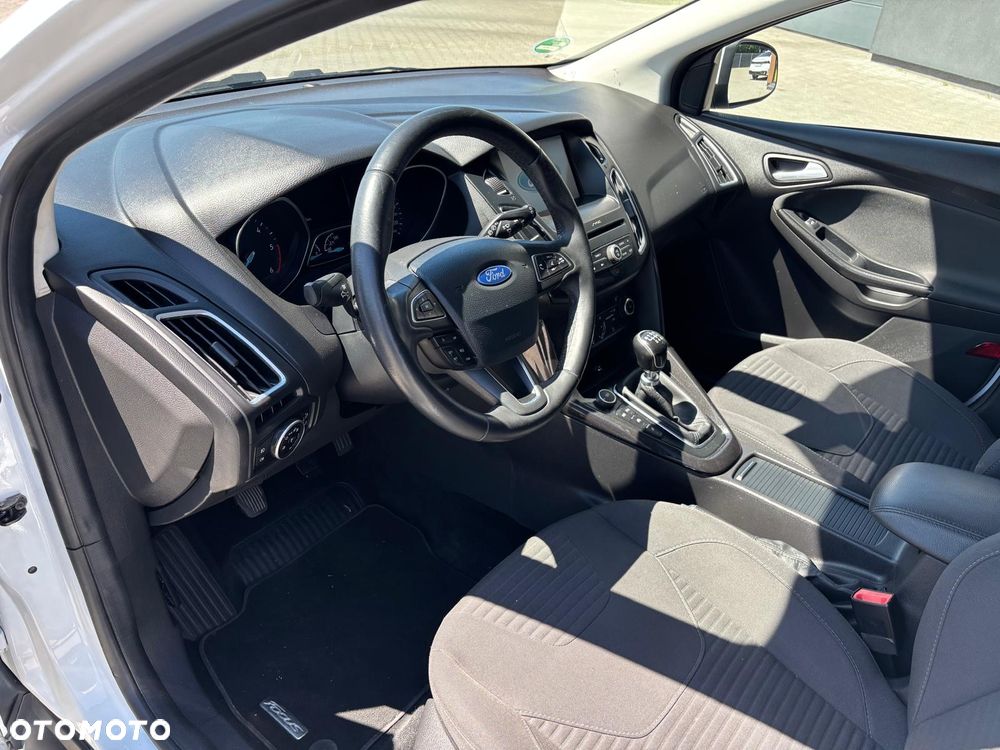 Ford Focus - 15