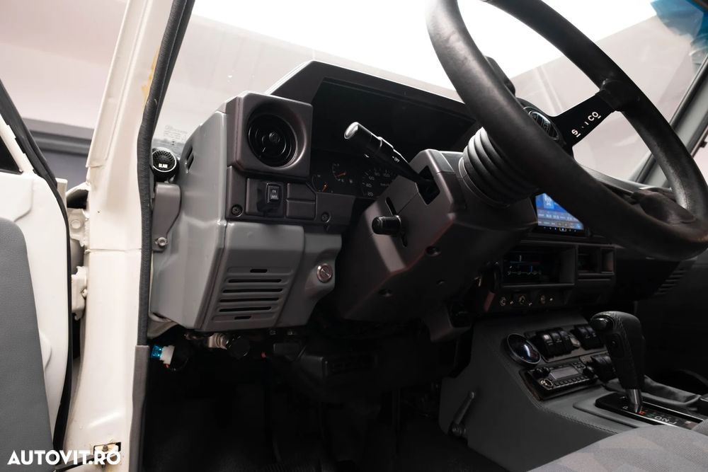 Toyota Land Cruiser - 19