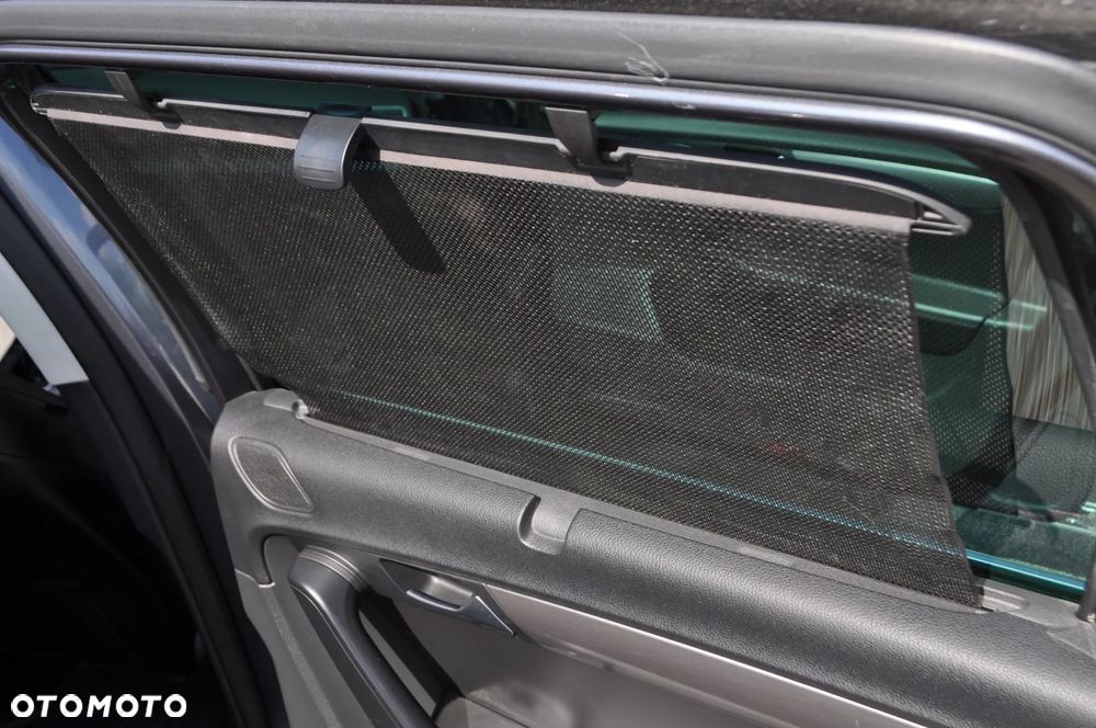 Volkswagen Passat Variant 2.0 TDI DPF Highline - 38