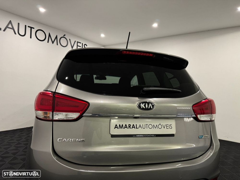 Kia Carens 1.7 CRDi ISG TX - 18