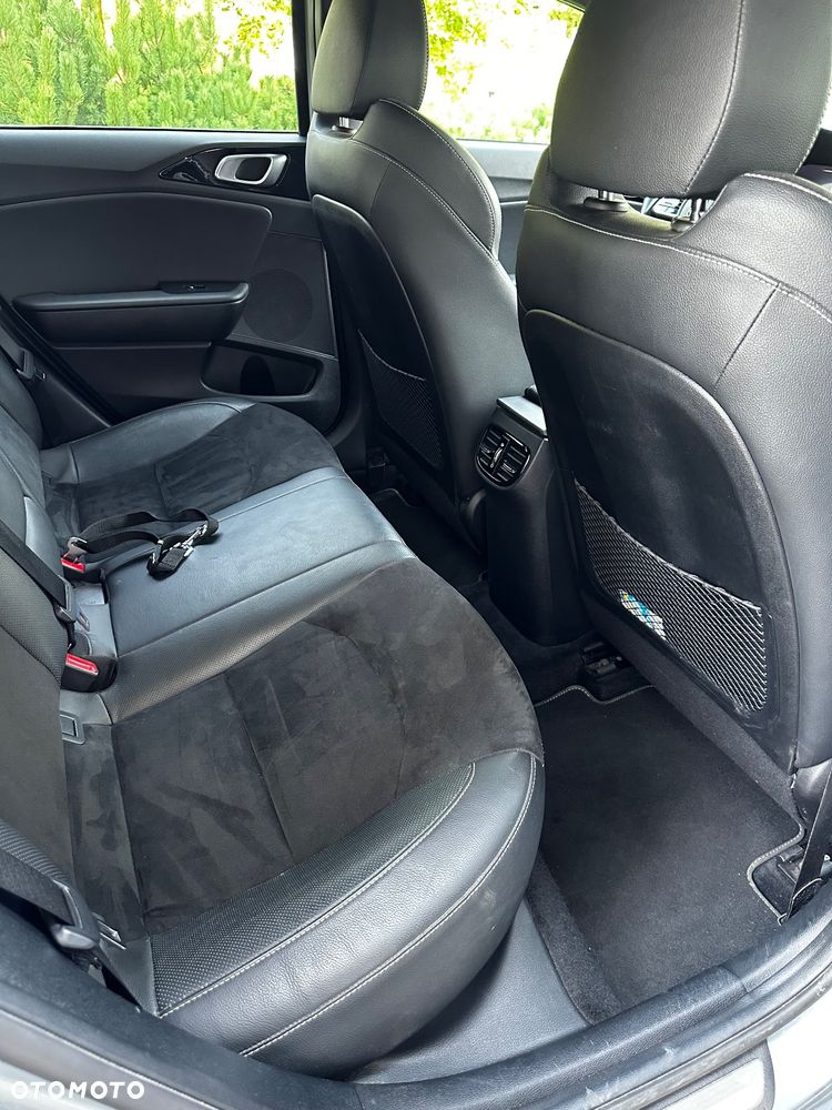 Kia ProCeed 1.6 CRDi GT Line DCT - 13