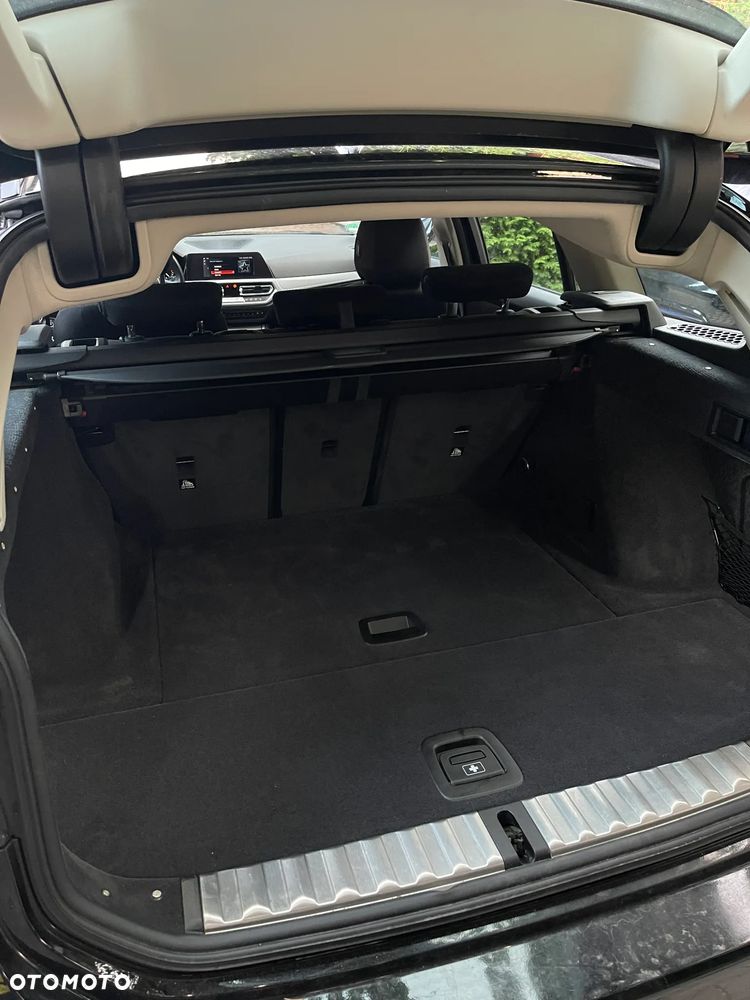 BMW Seria 3 320i Advantage - 35