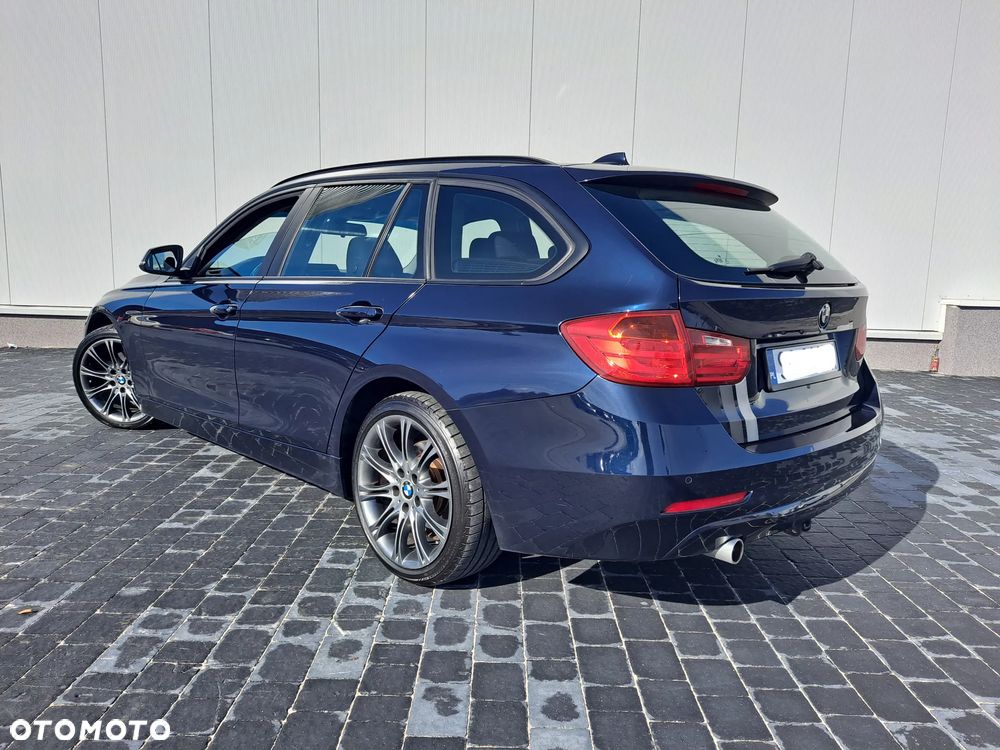 BMW Seria 3 320d Touring Sport Line - 4