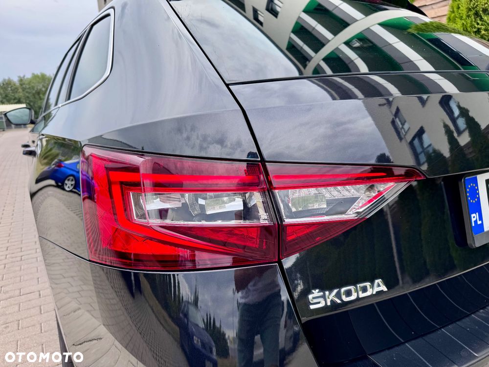 Skoda Superb 2.0 TDI L&K DSG - 28