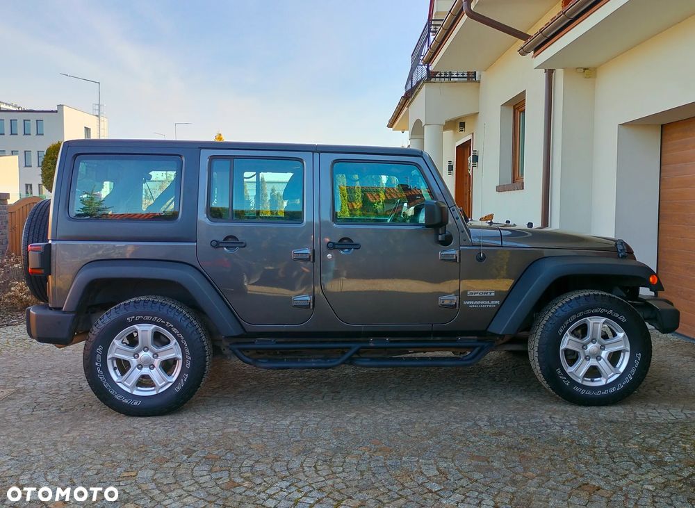 Jeep Wrangler Unlimited 3.6 Automatik X - 10
