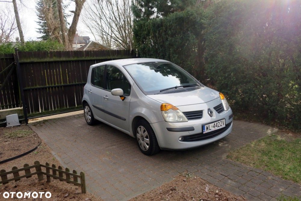 Renault Modus - 1