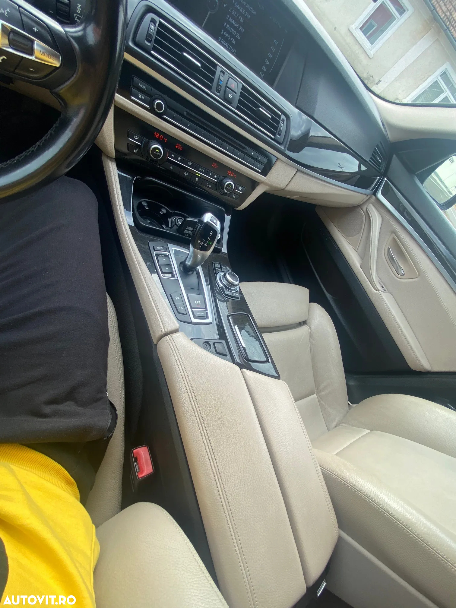 BMW Seria 5 525d xDrive - 7