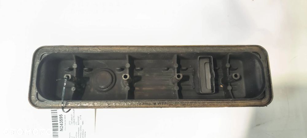 Osłona dekielek głowicy silnika Chevrolet Corvette C4 LIFT 1992 Coupe Benzyna 5699cm³ - 2