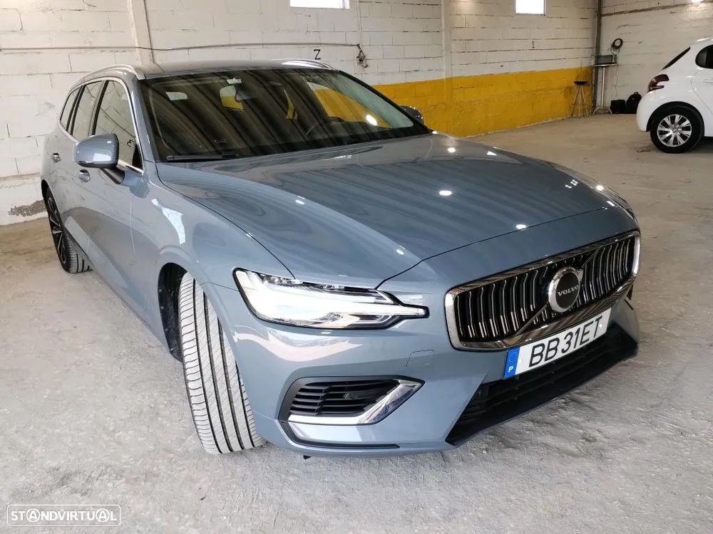 Volvo V60 2.0 T6 AWD TE Essential - 4