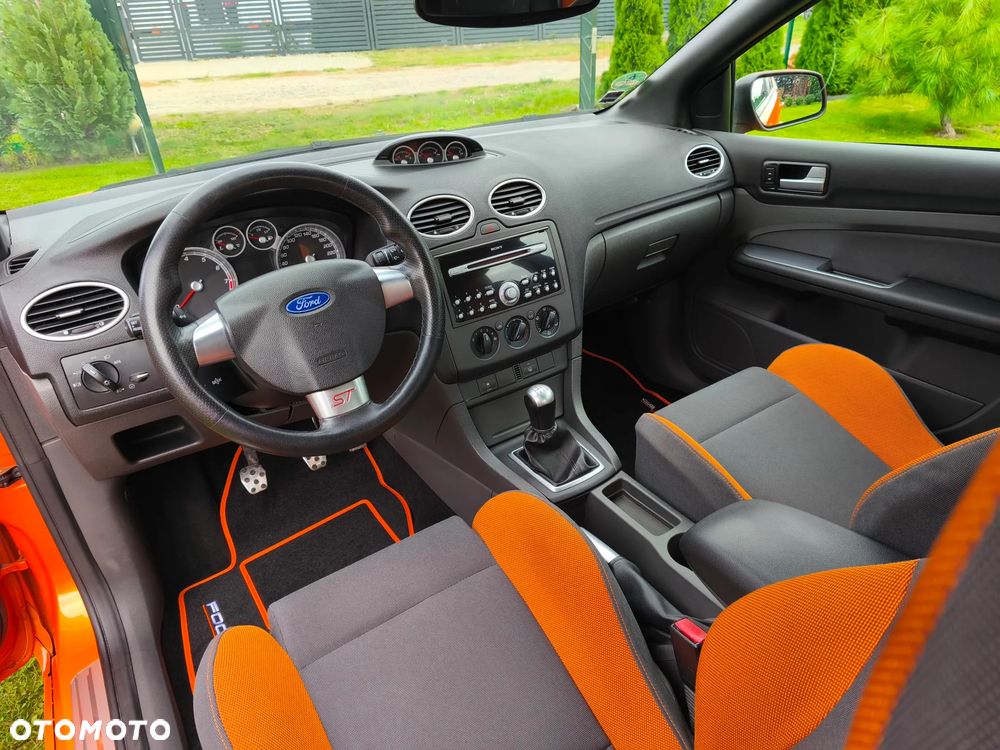Ford Focus ST - 23