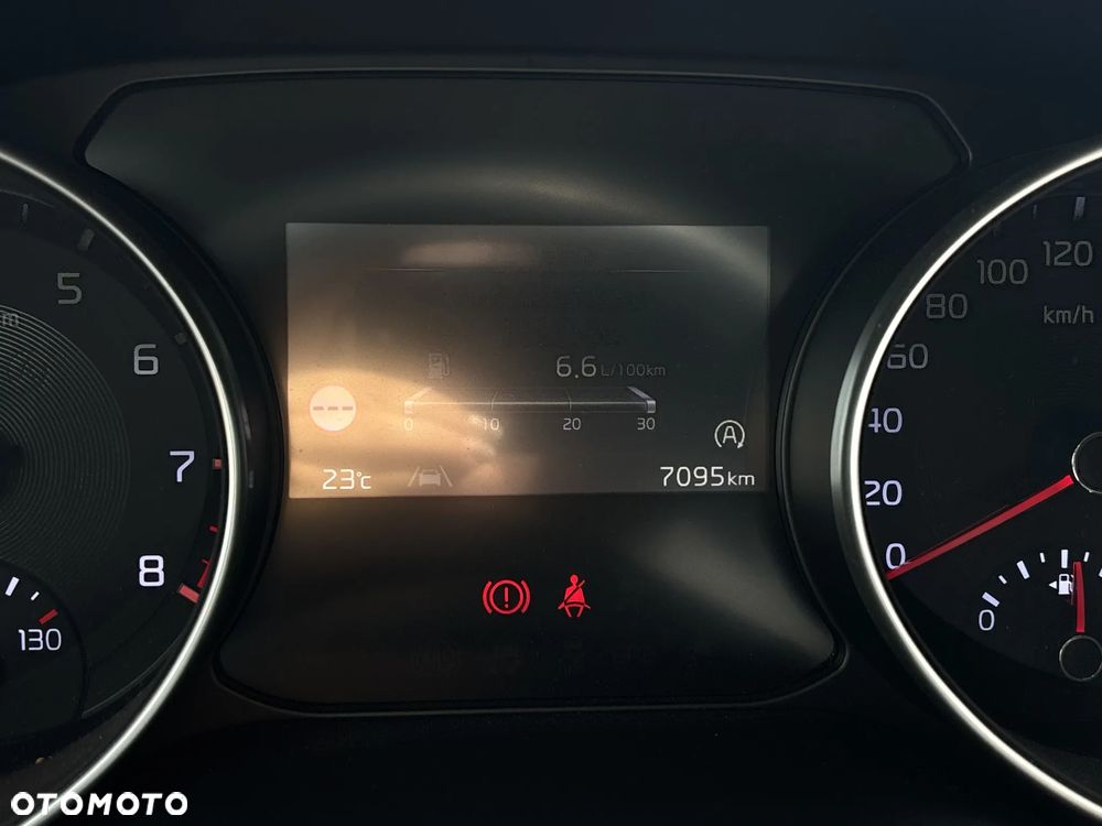 Kia XCeed 1.5 T-GDI M - 17