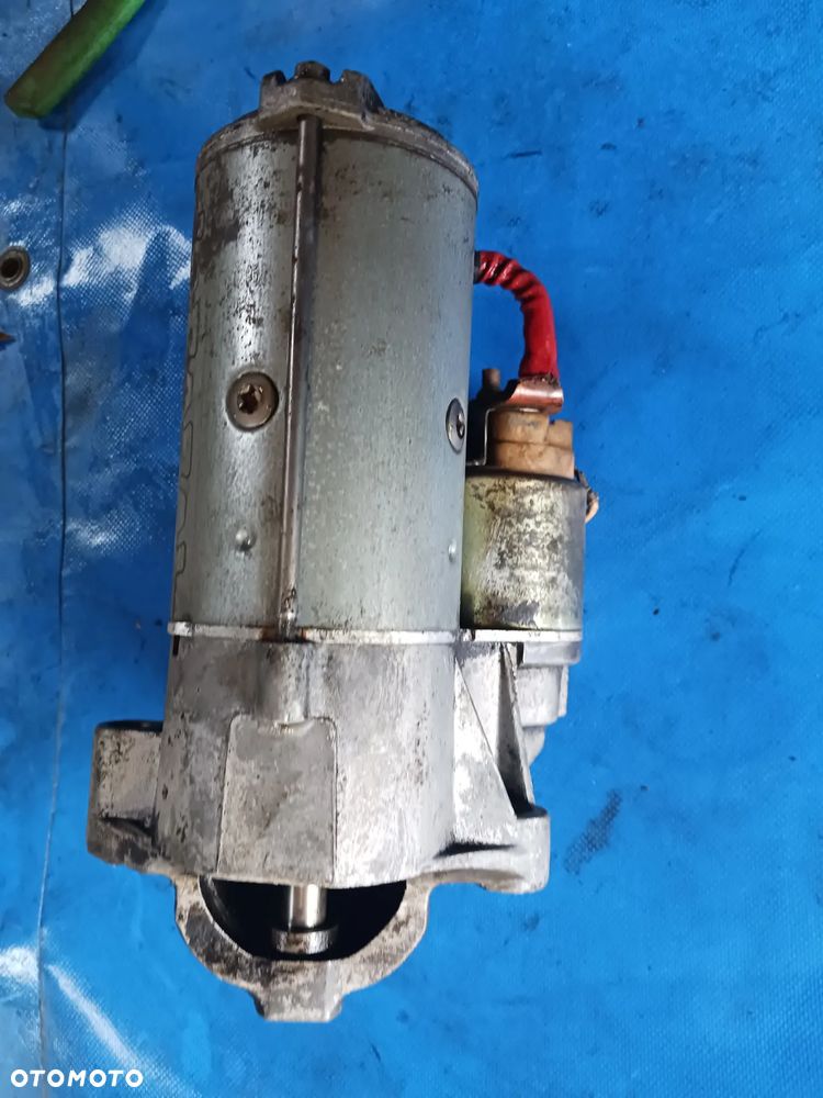 Rozrusznik renault Laguna II Scenic II 1.9dci Valeo 820075362 d7r49 - 4