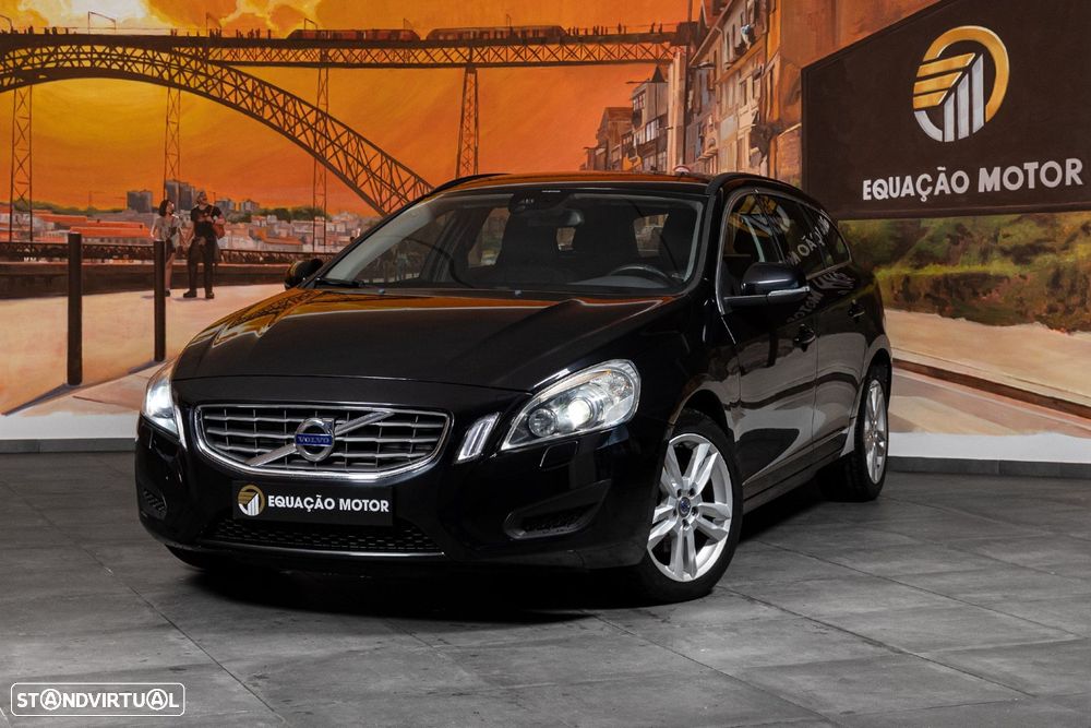Volvo V60 2.0 D4 Kinetic - 1
