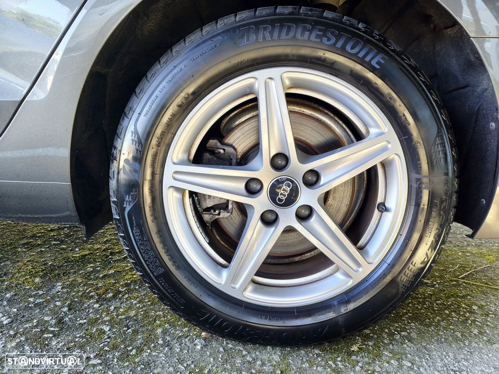 Audi A4 35 TDI S tronic - 32