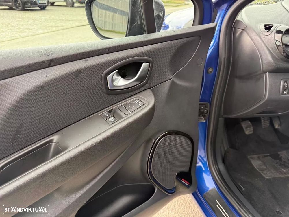 Renault Clio 1.5 dCi Limited EDition - 18