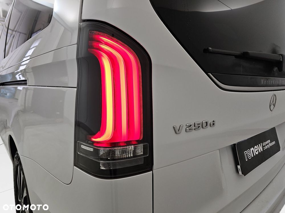 Mercedes-Benz Klasa V 250 d 4-Matic Avantgarde 9G-Tronic (d³ugi) - 38