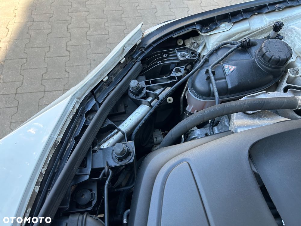 Mercedes-Benz CLA - 16