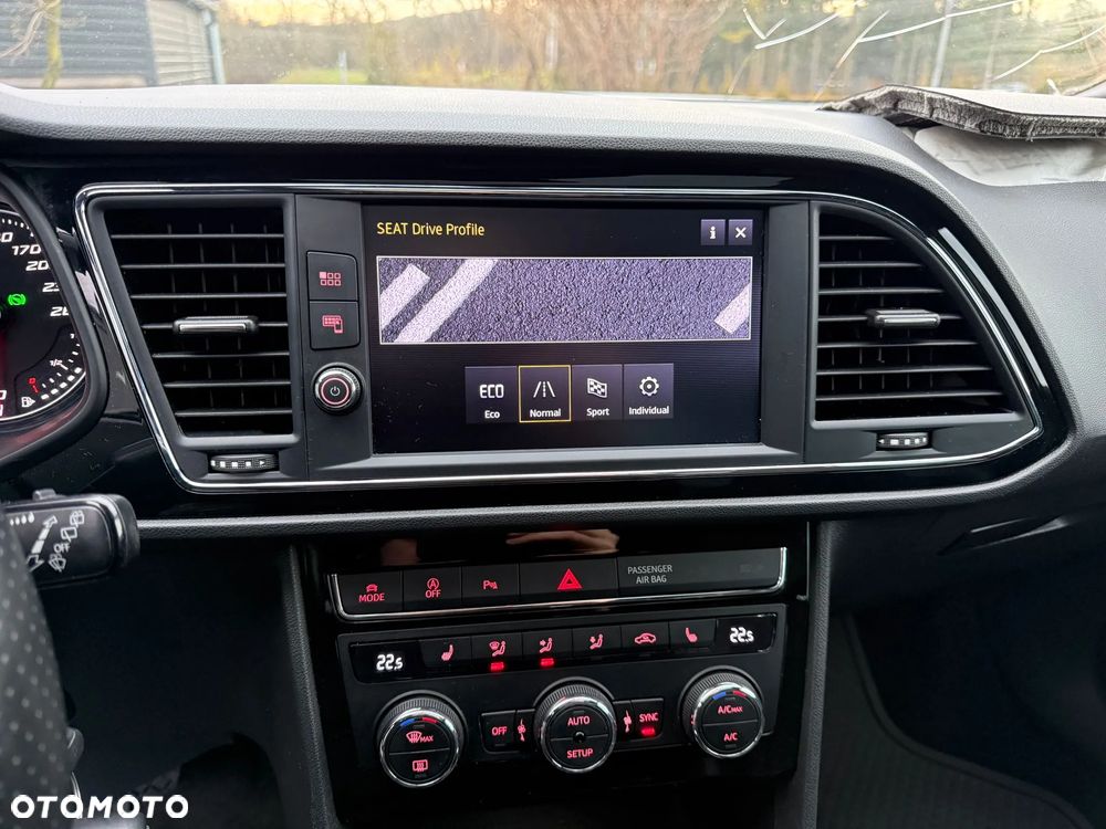 Seat Leon 1.8 TSI FR Black S&S DSG - 33