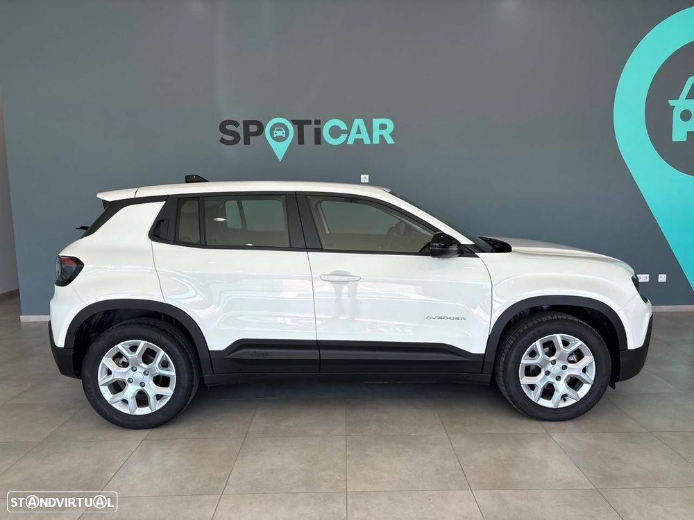 Jeep Avenger 1.2 GSE T3 Altitude - 4