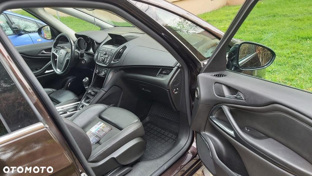 Opel Zafira - 10