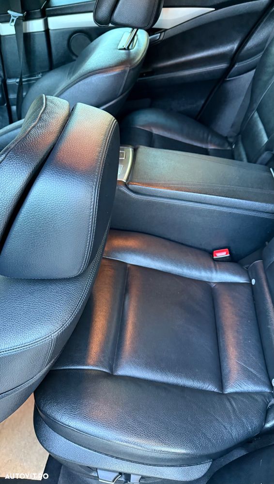 BMW Seria 5 530d Gran Turismo - 11