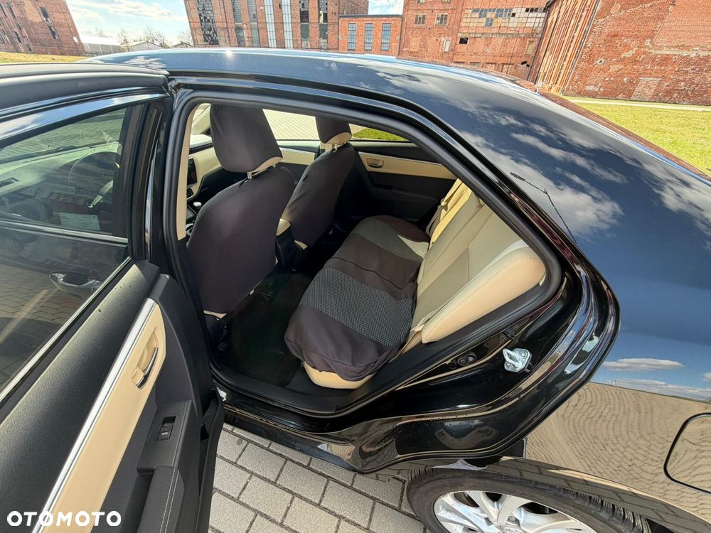 Toyota Corolla 1.6 Comfort - 11