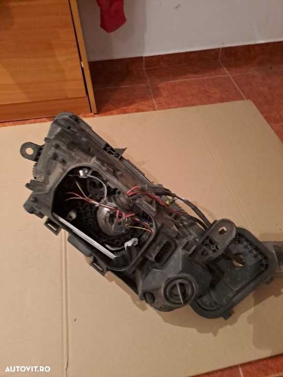 Far stanga Audi A6 C6 xenon - 3