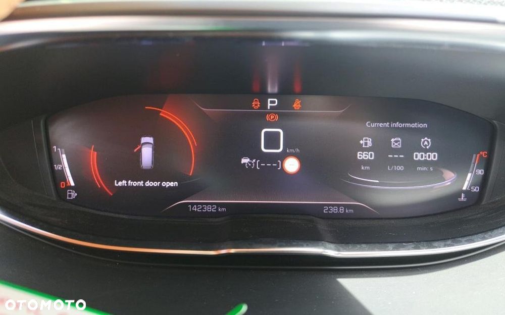 Peugeot 5008 BlueHDi 130 EAT8 GT - 14