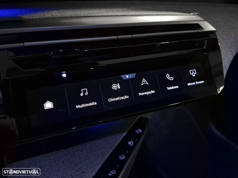 Peugeot 3008 1.6 Plug-in Hybrid Allure e-DCS7 — fotografia 19