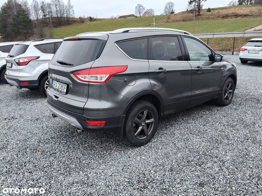 Ford Kuga 2.0 TDCi 4x4 Titanium - 4