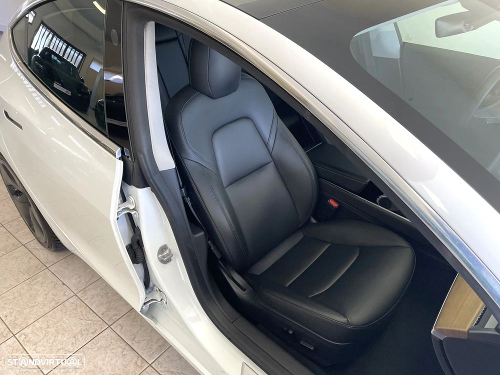 Tesla Model 3 RWD - 20