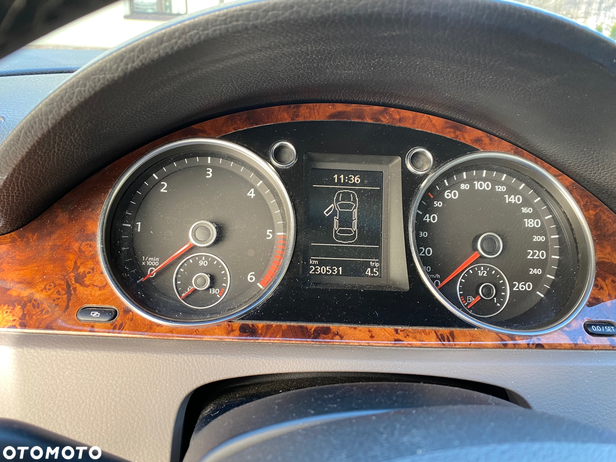 Volkswagen Passat 2.0 TDI Highline - 8