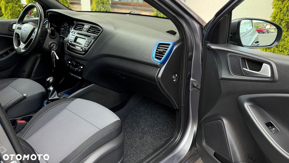 Hyundai i20 - 20