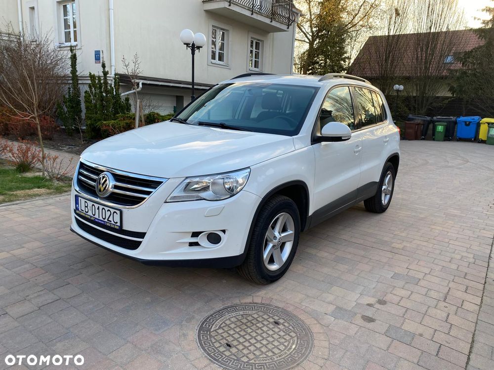 Volkswagen Tiguan 2.0 TDI DPF BlueMotion Technology Trend & Fun - 1