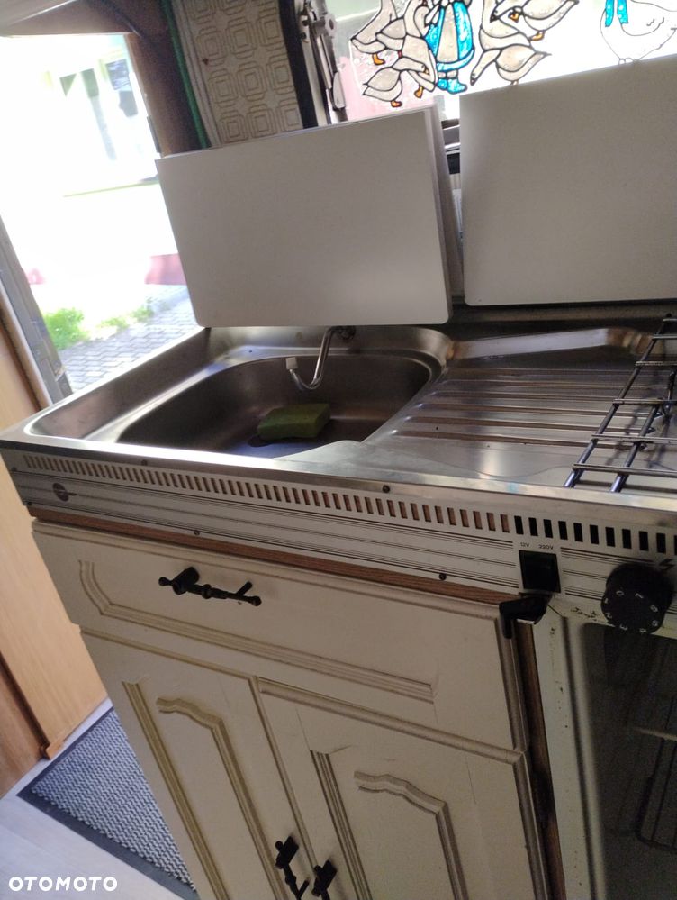 Burstner LUX - 8