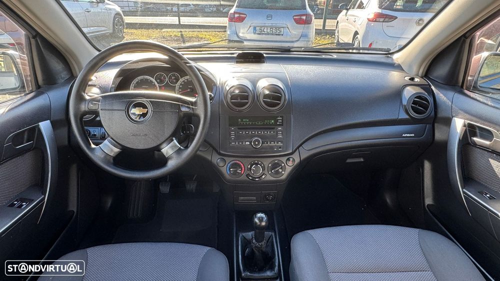 Chevrolet Aveo 1.2 LS - 21