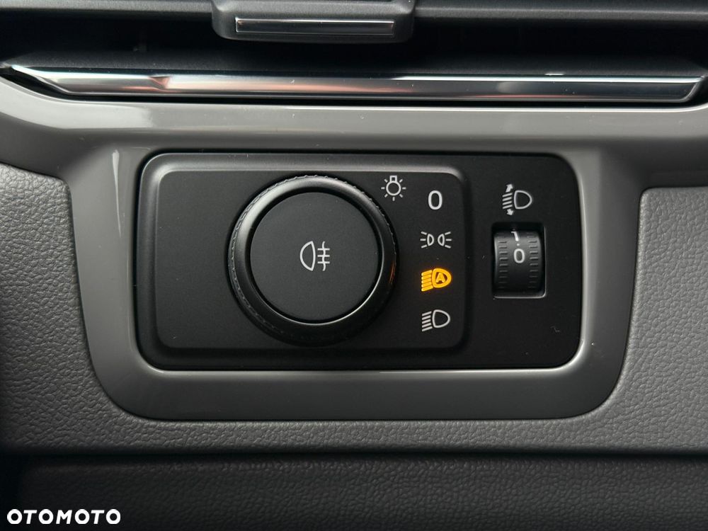 Volkswagen Caravelle 2.0 TDI L2 - 23