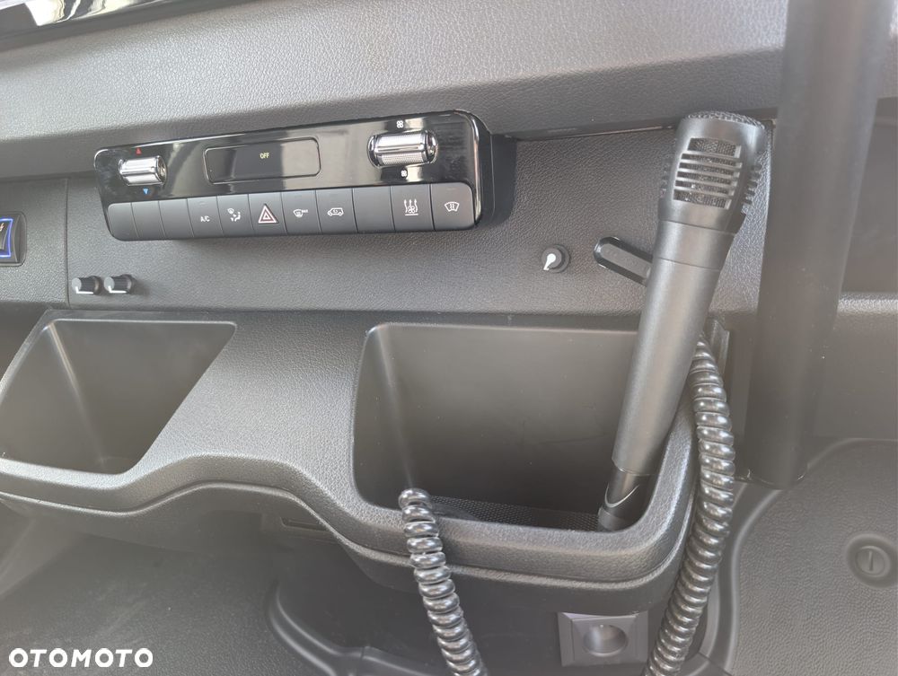 Mercedes-Benz Sprinter 519 - 28