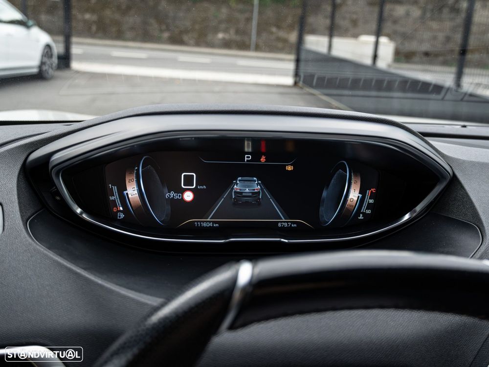 Peugeot 3008 1.5 BlueHDi GT Line EAT8 - 32
