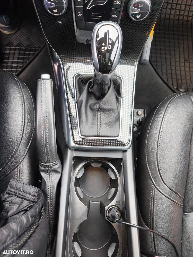 Volvo V40 D3 Aut. Inscription - 20