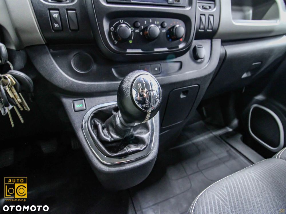 Renault TRAFIC FURGON LONG - 17