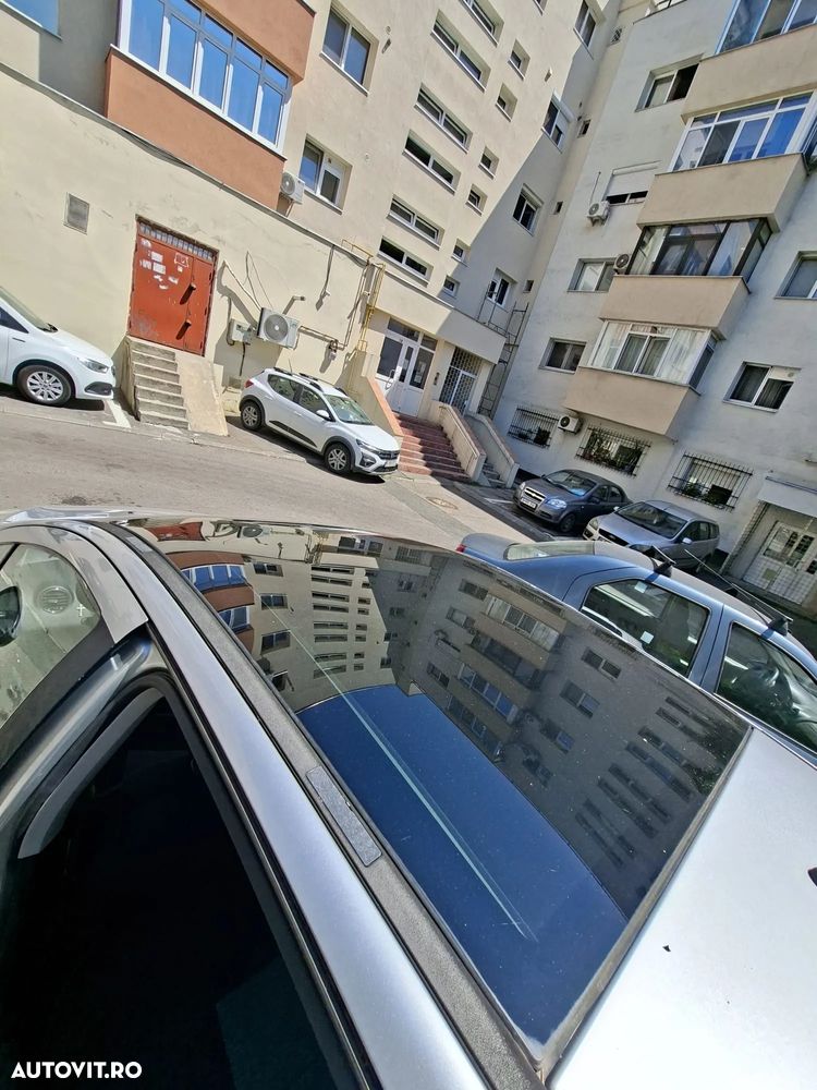 Peugeot 308 1.6E Premium Pack - 7