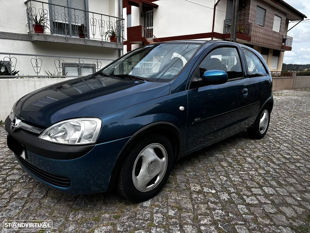 Opel Corsa 1.2 16V Confort - 1