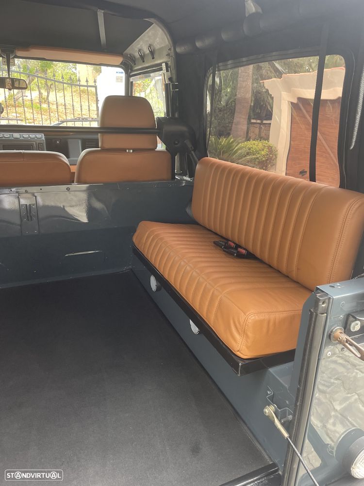 Land Rover 90 ver-90-2-5-td5-soft-top - 15