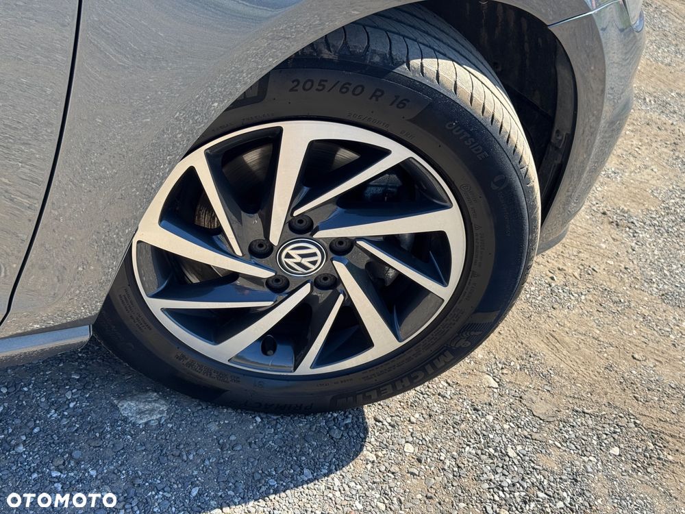 Volkswagen Golf 1.6 TDI BMT Highline - 33