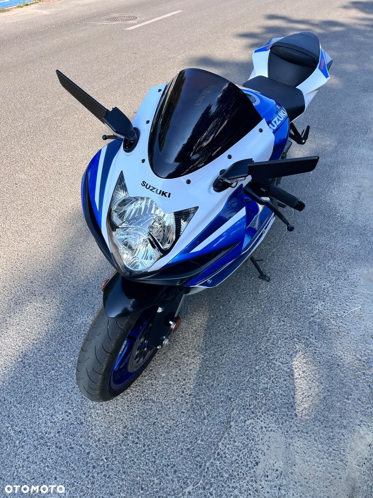 Suzuki GSX-R - 4
