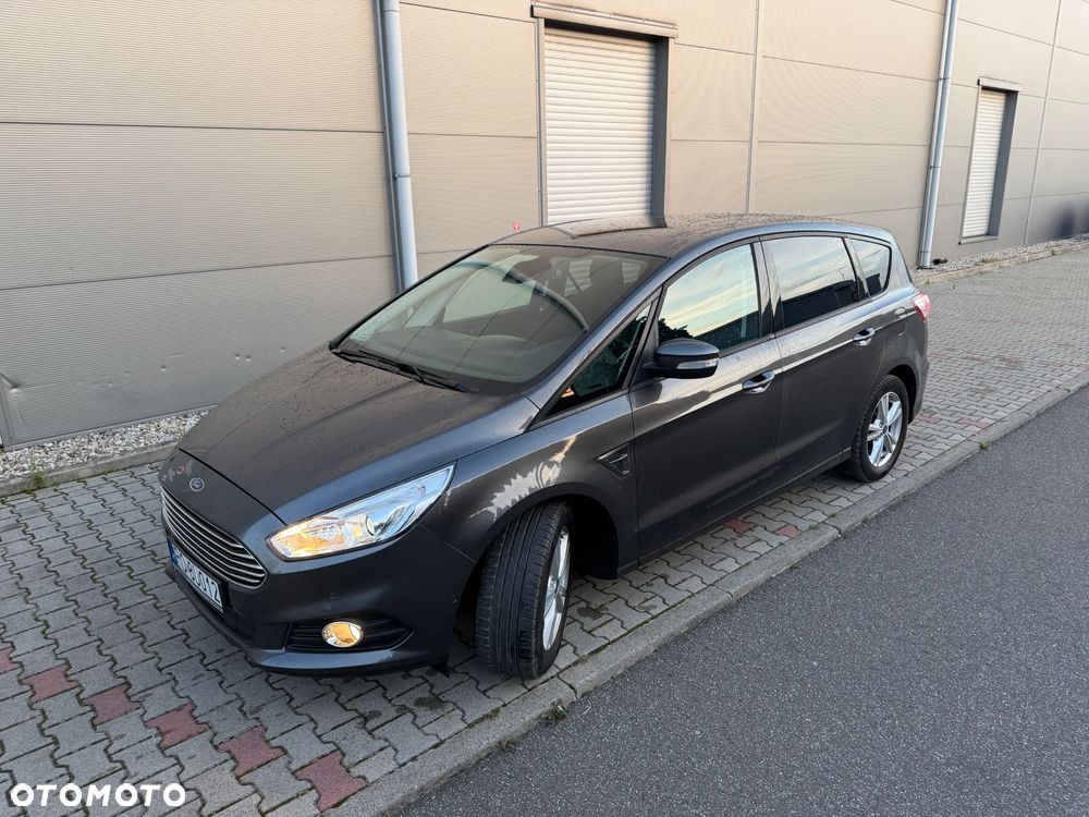Ford S-Max - 16